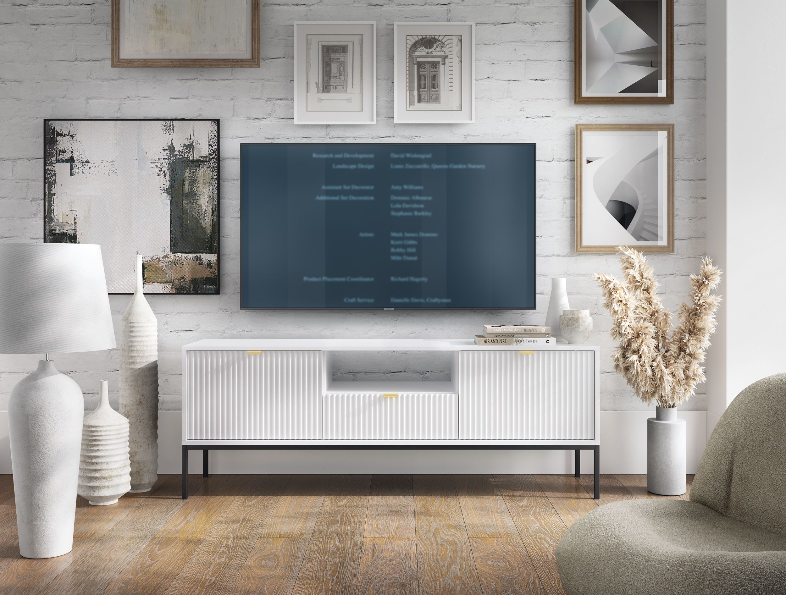 TV-Unterschrank mit drei Fächer Worthing 28, Farbe: Weiß / Schwarz / Gold - Abmessungen: 56 x 154 x 39 cm (H x B x T)