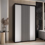 Kleiderschrank Mina 1,5 Meter breit mit Schiebetüren in Schwarz/Weiß, moderne Optik, viel Stauraum, Lamellen in schwarzer Optik, Anti Staubbürsten