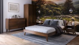 Schlafzimmer - Set M Engordany | 5-teilig | Farbe: Walnuss | Buche Vollholz massiv | lackiert | 2 Nachtkommode | 1 Doppelbett | 1 Kommode | 1 Kleiderschrank | zeitloses Design