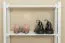 Hohes Schuhregal