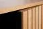 Kommode Slatina 08, Farbe: Eiche / Schwarz, teilmassiv - Abmessungen: 71 x 140 x 45 cm (H x B x T)