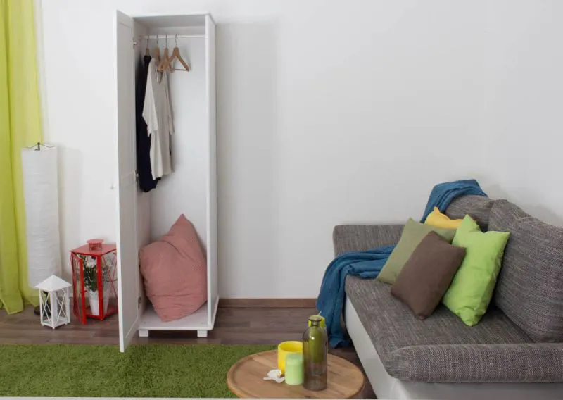 Kleiderschrank in weiß Abbildung