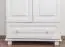 Schmaler Kleiderschrank | 2 Drehtüren | 1 Schublade | 4 Fächer | mit Kleiderstange | 80 cm breit | Massivholz | Farbe: Weiß Abbildung