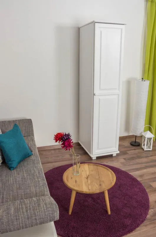 Massivholz-Schrank, Farbe: Weiß 190x47x60 cm Abbildung