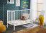 Gitterbett / Babybett aus echtem Kiefernholz Avaldsnes 01, Farbe: Weiß - Abmessungen: 89 x 124 x 65 cm (H x B x T)
