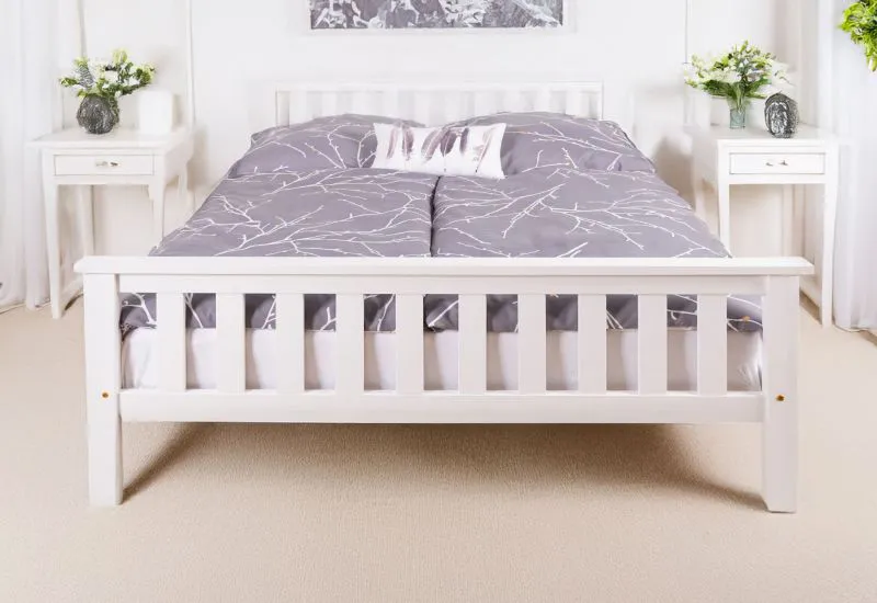 Jugendbett Kiefer Vollholz massiv weiß lackiert A28, inkl. Lattenrost - Abmessung 160 x 200 cm 