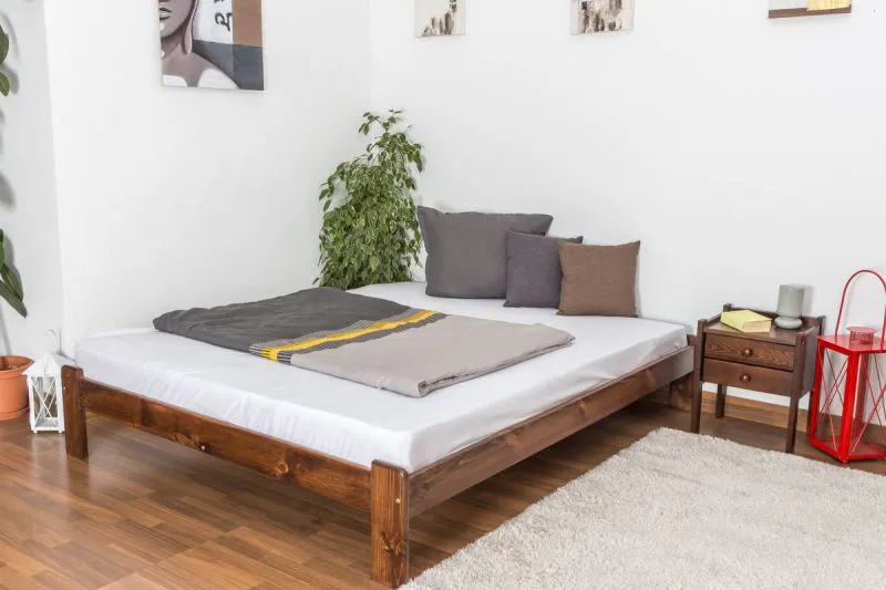 Jugendbett Kiefer Vollholz massiv Nussfarben A10, inkl. Lattenrost - Abmessung 160 x 200 cm