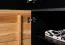 Schrank Slatina 48, Farbe: Eiche / Schwarz, teilmassiv - Abmessungen: 203 x 56 x 63 cm (H x B x T)